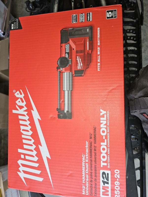 Milwaukee HAMMERVAC M12 Universal Dust Extractor Vacuum 2509-20