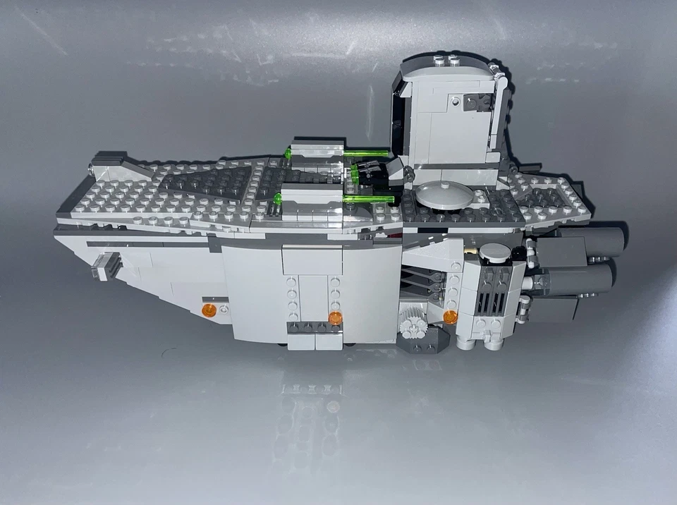 LEGO 75103 Star Wars Episode 7 First Order Transporter with Minifigures - Image 2 of 4