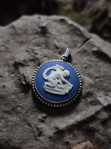 Silver 925 Wedgwood Blue Jasperware Cameo Pendant