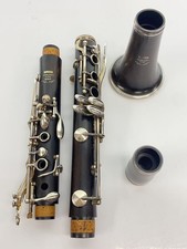Yamaha YCL-650F Bb Clarinet Grenadilla  65 mm Barrel  17 Keys / 6 Rings  Case