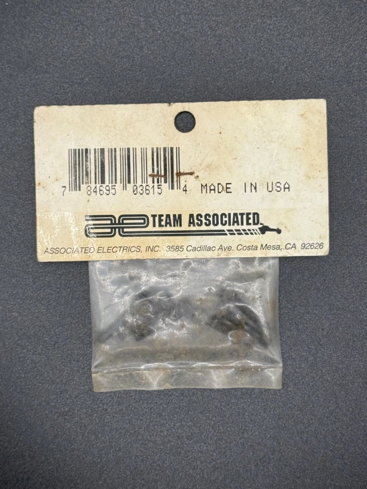 Team Associated Vintage 3615 Rear Wheel Screws RC10, RC10T, RC10GT (Black, 6 Ct) - Image 2 of 2