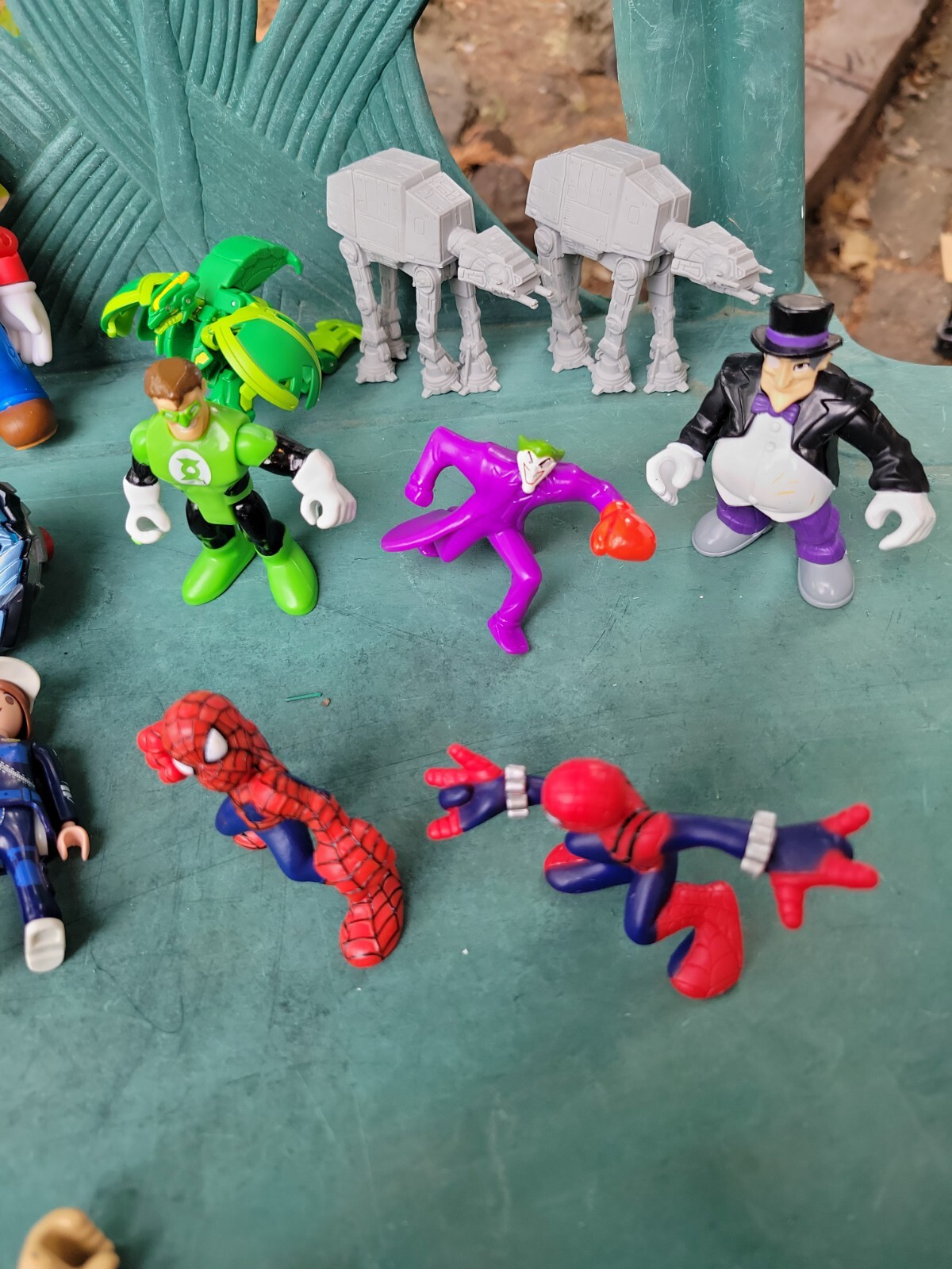Lot Of 40 Marvel DC Action Figures and weapons toys 