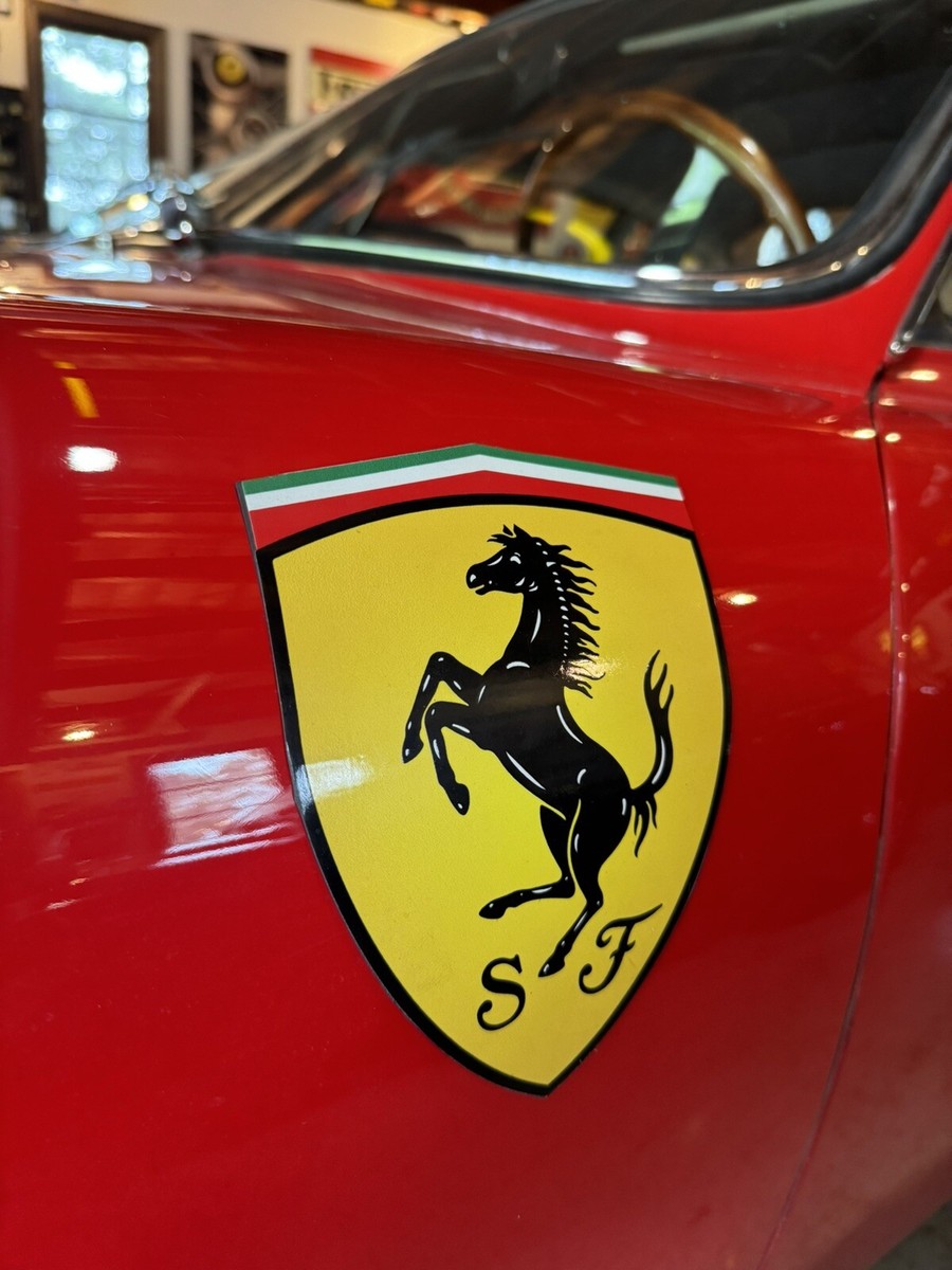 MAGNETIC FERRARI SHIELD LARGE 7