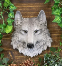 Ebros Direwolf Gray Wolf Mini Wall Decor Timber Wolf Canis Lupus Wall Plaque