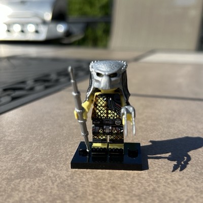 Custom Predator Hunter Minifigure
