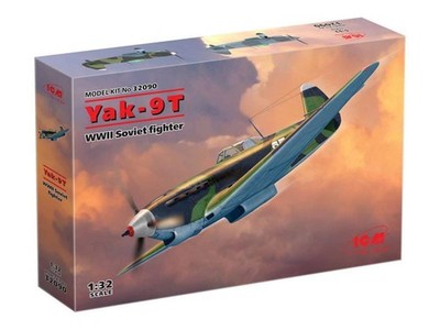 Yak-9T / 1:32 - ICM