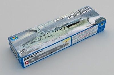 German Navy Aircraft Carrier DKM Peter Strasser / 1:700 - Trumpeter / 06710