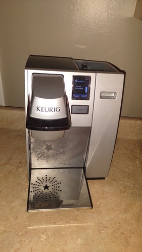 Keurig K155 Office Pro Commercial K-Cup Pod Coffee Maker Works/For Parts