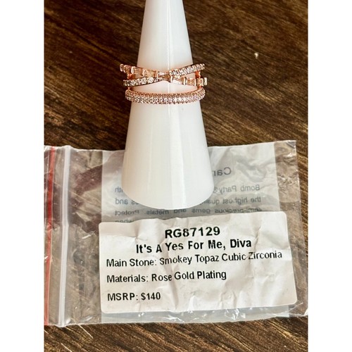 Bomb Party RG87129 It's Yes For Me, Diva Size 6 - Picture 4 of 4