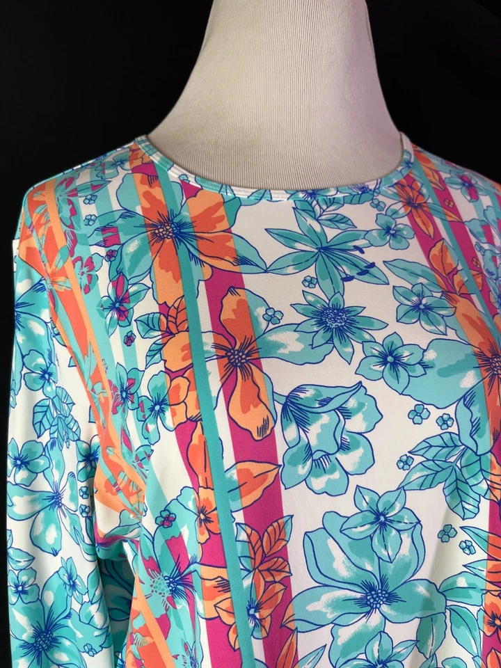 Protector contra erupciones Lands' End talla XL manga larga colorido floral Foto 3 de 4