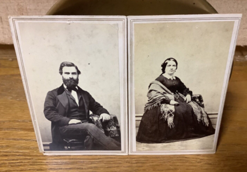 C. 1860s Lot Of 2 CDVs From R.H. Dewey - Pittsfield, Massachusetts - Afbeelding 1 van 4