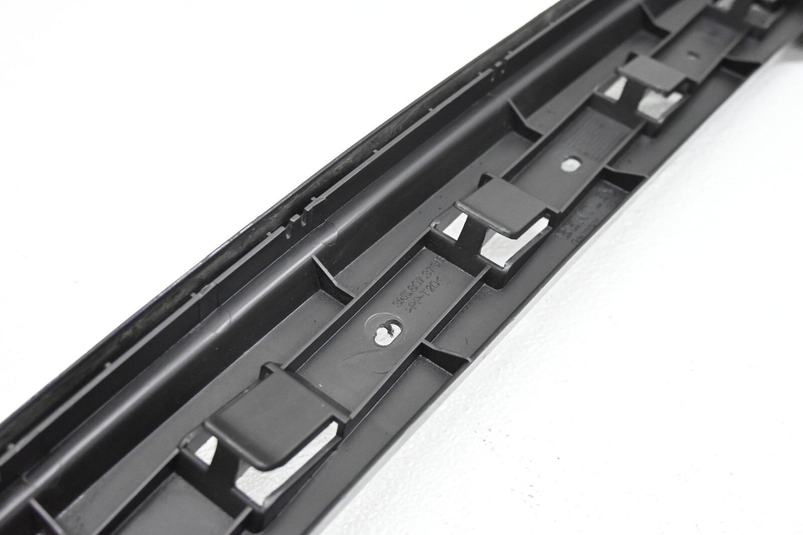 ⭐ 06-12 Bentley Continental Rear Right Bumper Guide Bracket Mount Support Oem