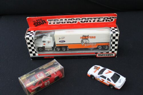 Matchbox White Rose #7 ALAN KULWICKI HOOTERS CY104 1992 Super Star Transporter - Picture 2 of 3