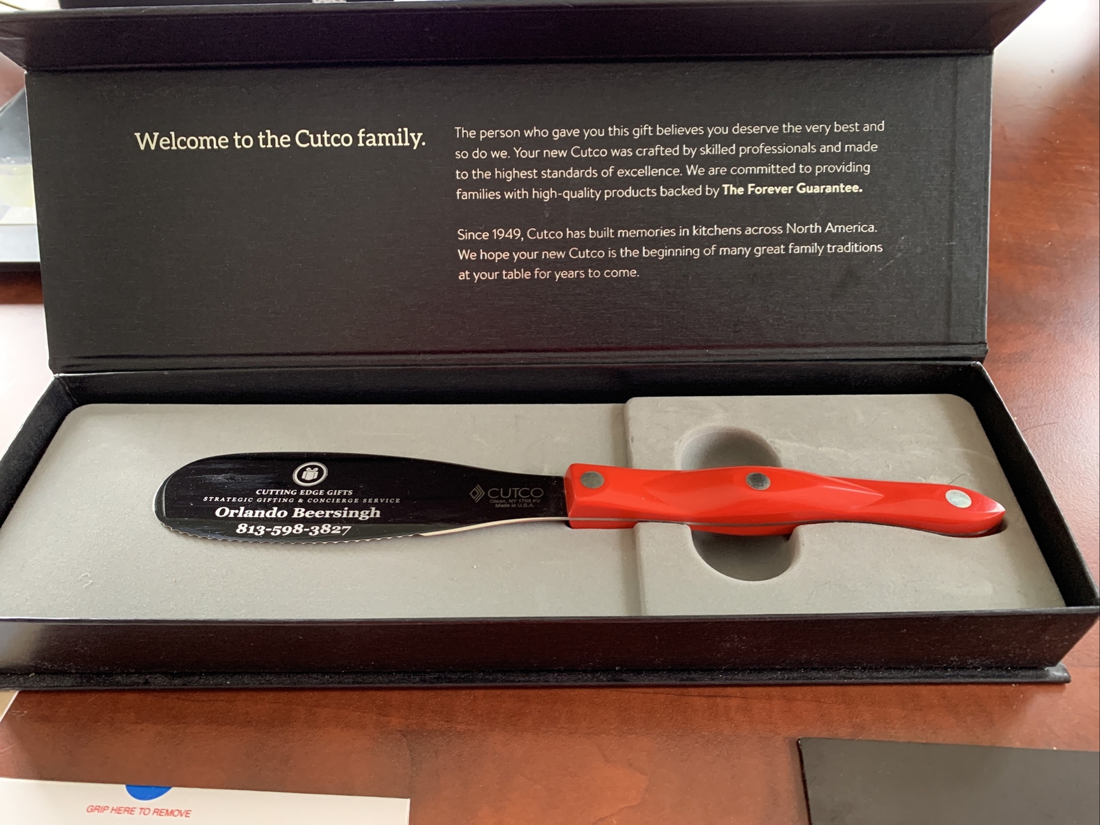 CUTCO Red Handle 1768 KP Spatula Spreader Knife Engraved Bagel Knife
