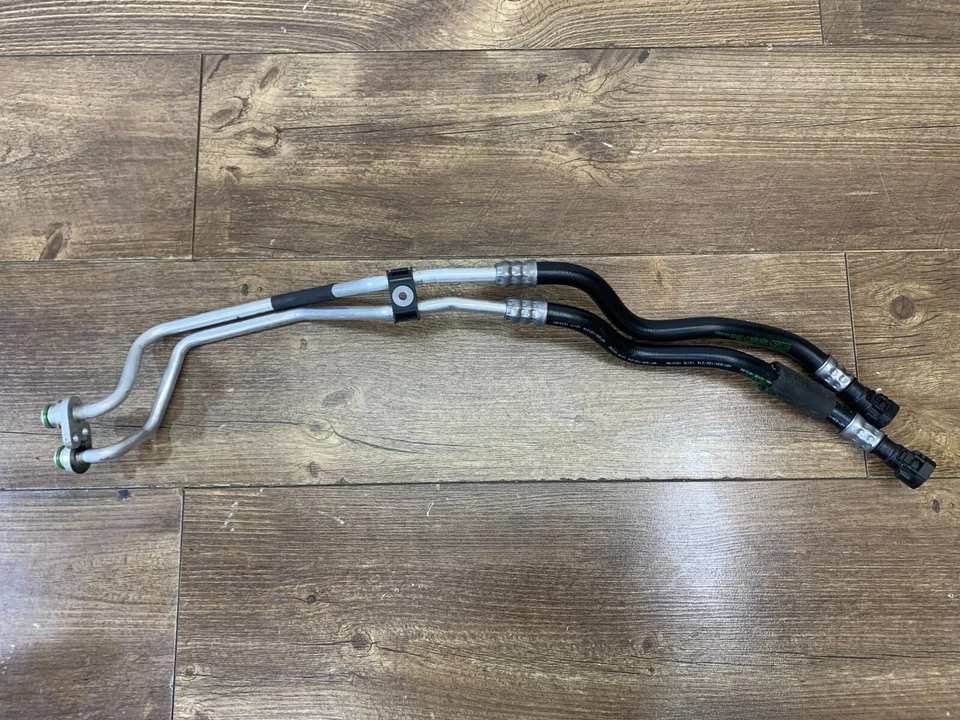 BMW M3 M4 2015-2020 3,0 L transmisión aceite refrigerante línea tubo manguera F80 F82 F83 Foto 4 de 4