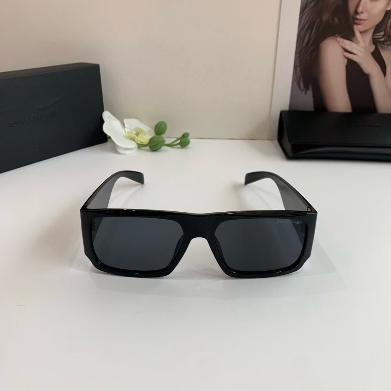Saint Laurent Fashion Square Frame Sunglasses