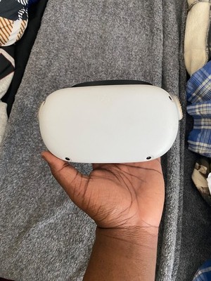 Oculus Quest 2 256GB Advanced All-in-one VR Headset   White (301-00351-01)