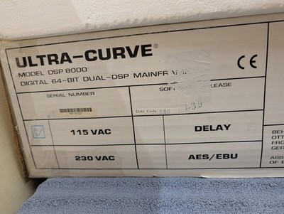 Behringer DSP 8024 Ultra-curve Pro Equalizer Rack Effect DSP8024