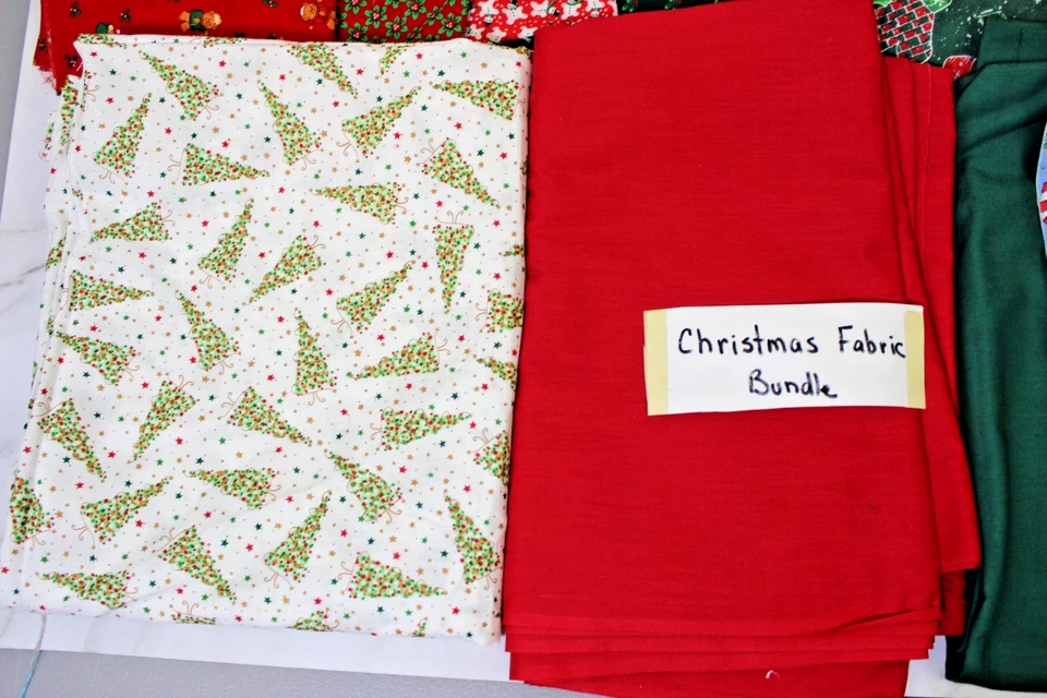 Lote de 15 Telas de Acolchado de Algodón Navidad Compatibles Cuarto de Grasa a Patio Completo Foto 2 de 4