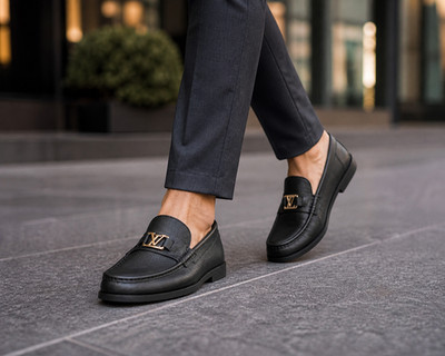 Handgefertigte schwarze elegante Lederschuhe für Herren - Mokassin Slipper formelle Bürokleidung