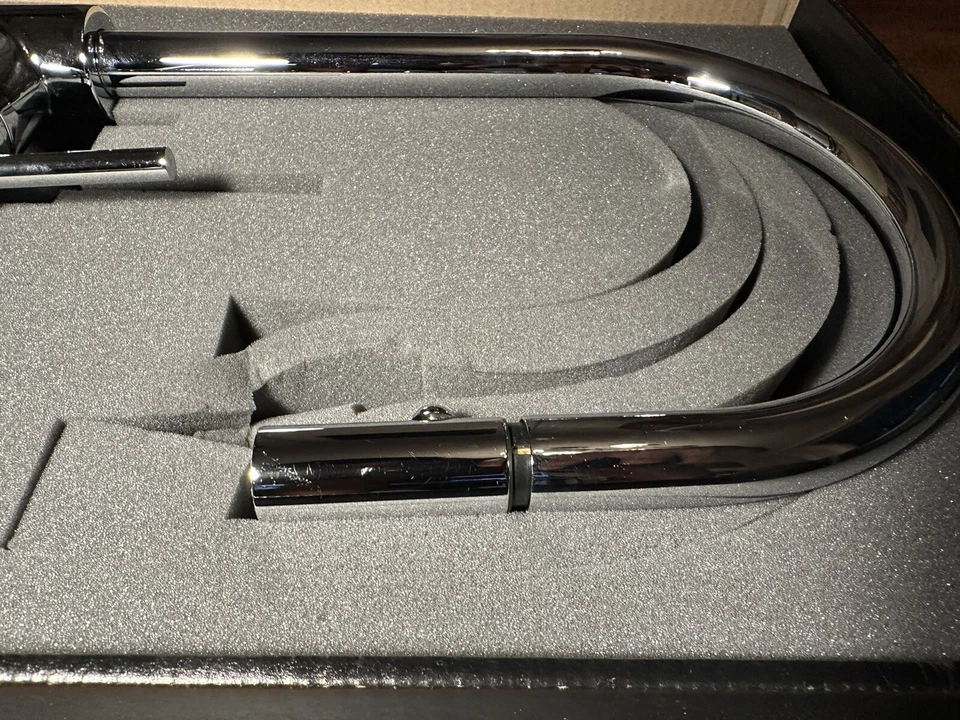 Grifo de barra/preparación extraíble Graff G-5672-LM49J con pulverizador Cosmopolitan Foto 3 de 4