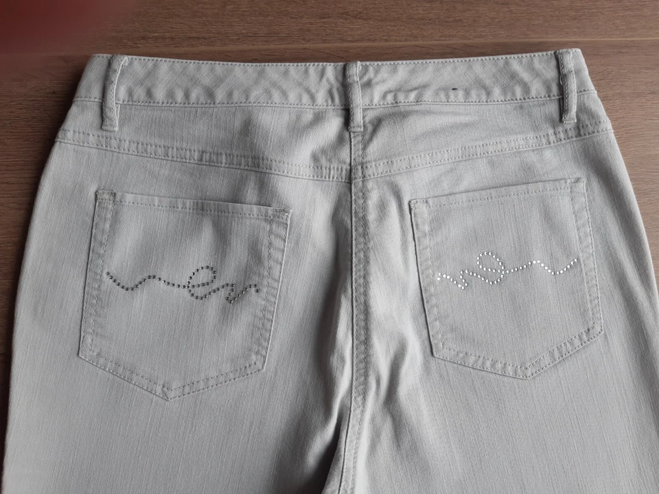 damen hose extra lang WIE NEU Gr. 76 Stretch Jeans Adagio hellgrau - Bild 2 von 3