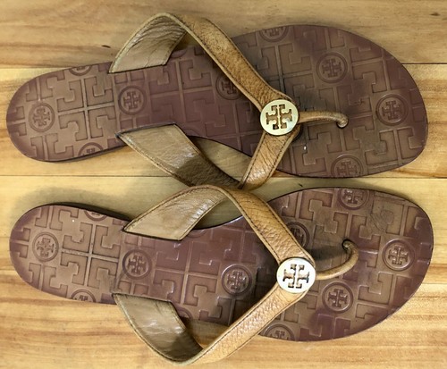 Tory Burch Thora Women Brown Tumbled Leather Gold Disc Logo Thong Sandals Flats - Picture 4 of 12