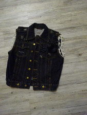 "Punkerjeansweste " für Kinderfasching Gr. 134 zu verkaufen