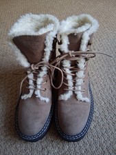 Fabulous modern boots, size 5, worn twice, comfort insole, fur ankle/heel area.