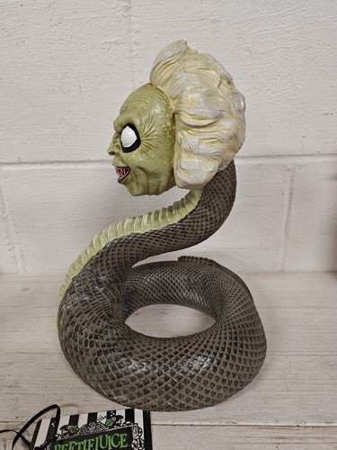 Rare 12" Beetlejuice Snake Spirit Halloween Horror display Light-Up Statue. - Picture 2 of 4