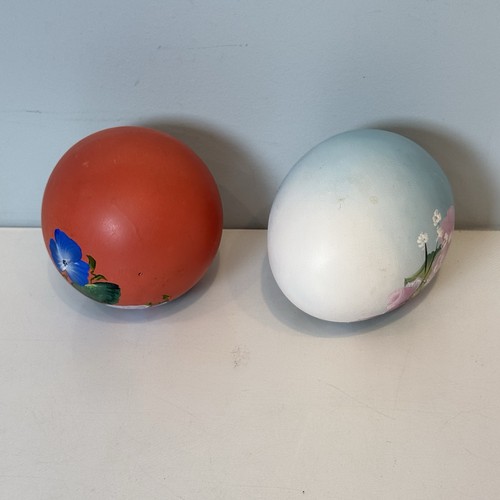 Vintage Porcelain Eggs Floral Bisque Hand Painted Spring Easter Lot 2 Signed KC - Picture 6 of 10