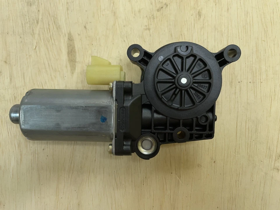 Motor de ventana eléctrica GM OEM y soporte buzos regulador LH 99-02 Impala Grand Prix Foto 3 de 4