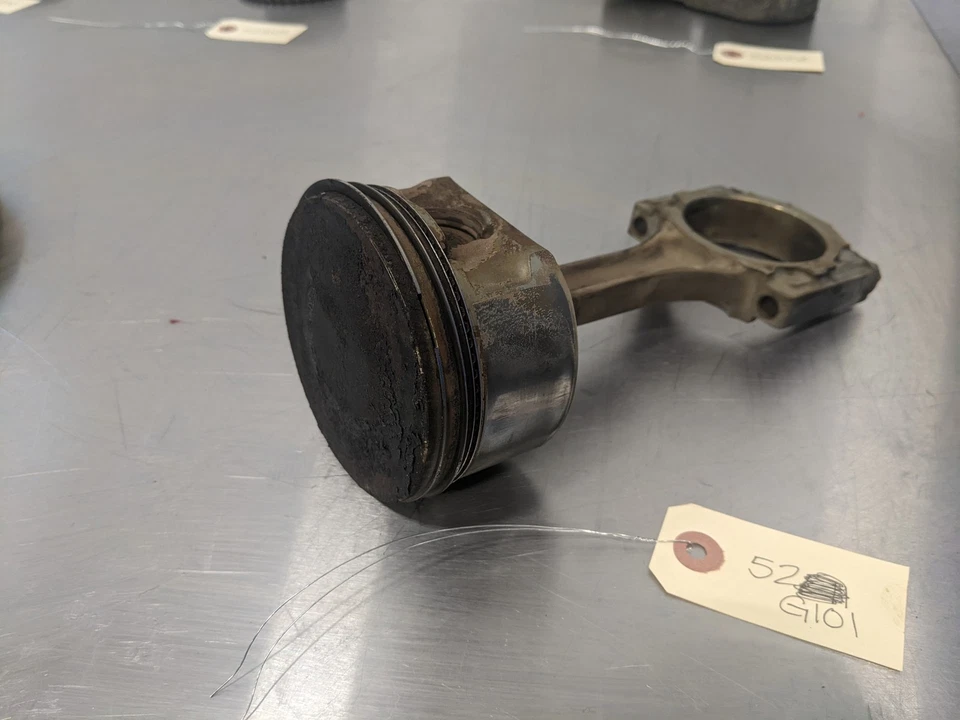 Piston and Connecting Rod Standard For 06-11 Cadillac DTS 4.6 - Image 2 of 4