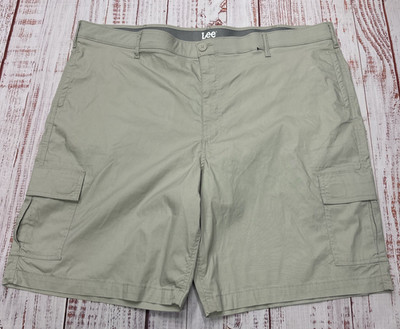 Lee Cargo Shorts Men s Sz 46 Khaki Flat Front Relaxed Casual Pockets Hiking