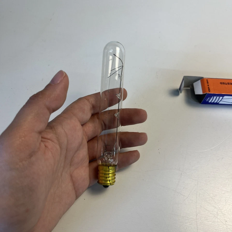 Bulbrite 9T6.5C/N Exit Sign Bulb 25 Watt 130V New - Image 4 of 4