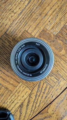 Olympus M.Zuiko Digital ED 14-42mm - PARTS NOT WORKING