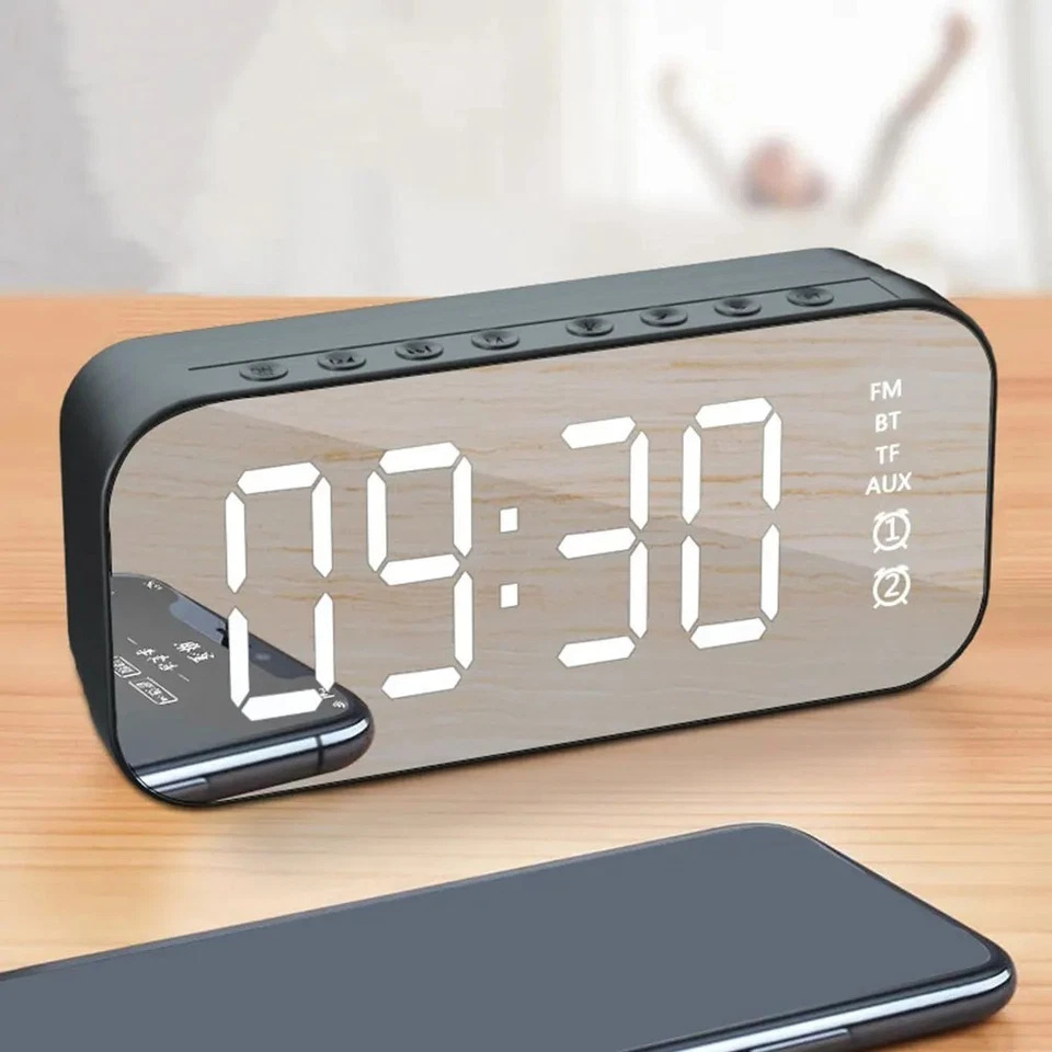 Reloj Despertador Con Espejo LED Radio FM De Bluetooth Música Inalámbrico Alarma - Image 3 of 4