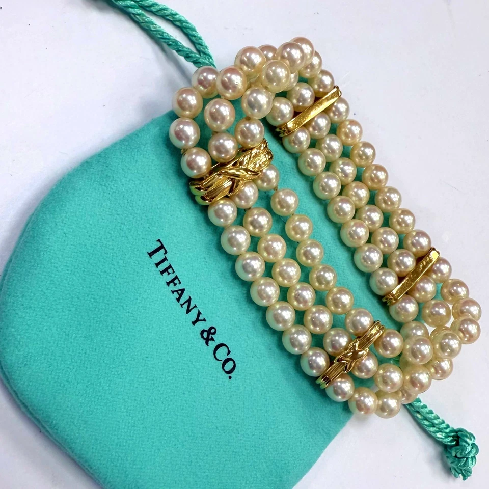 Pulsera Tiffany & Co Signature X Perla Akoya Triple Hilo Oro Amarillo 18k Foto 4 de 4