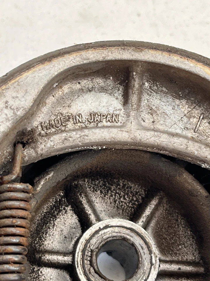 (1990-2003) KX60 placa de cubo de tambor de freio dianteiro completa original do fabricante Kawasaki KX 60 - Imagem 2 de 3