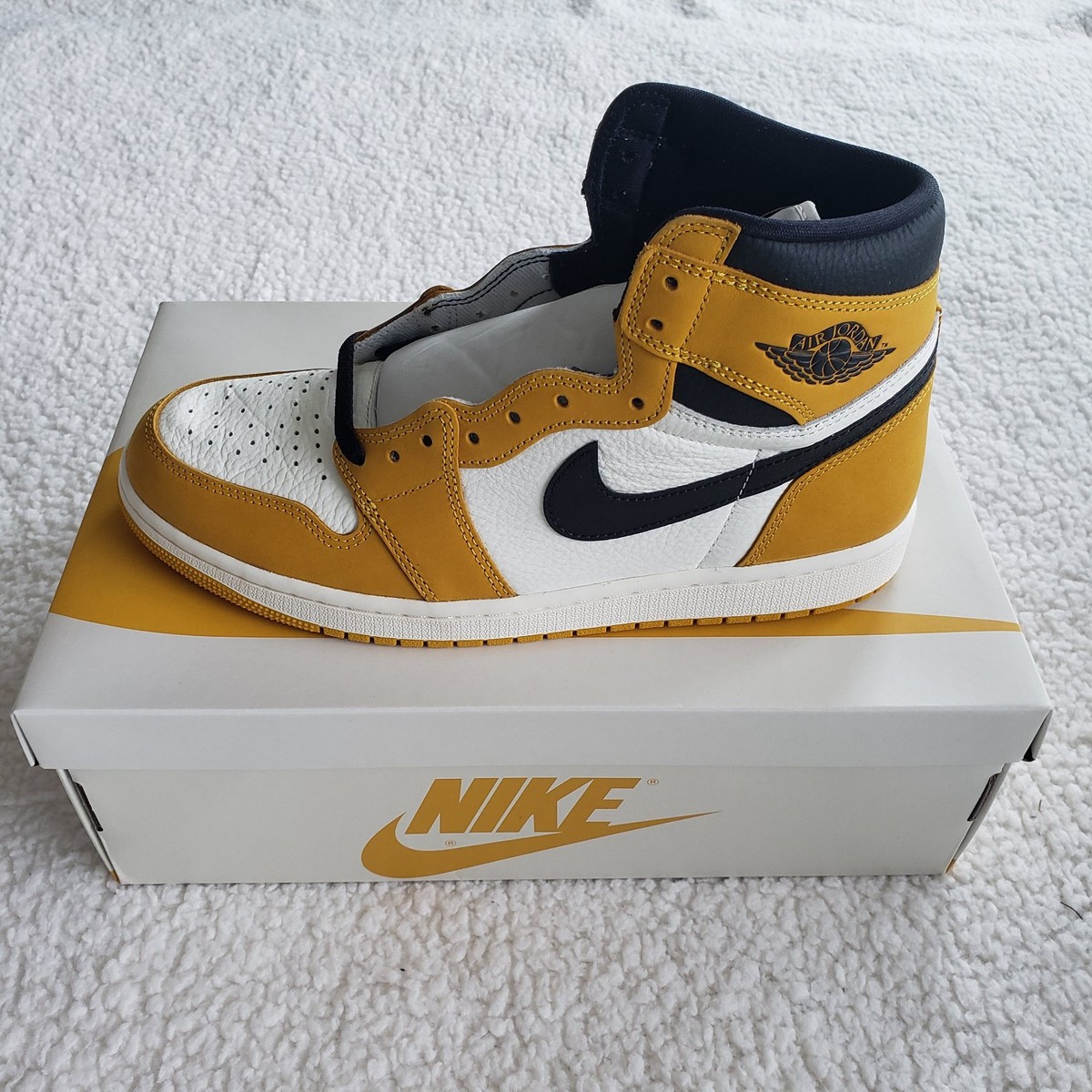 NIKE Air Jordan 1 Retro High OG Yellow Ochre (DZ5485-701) Yellow