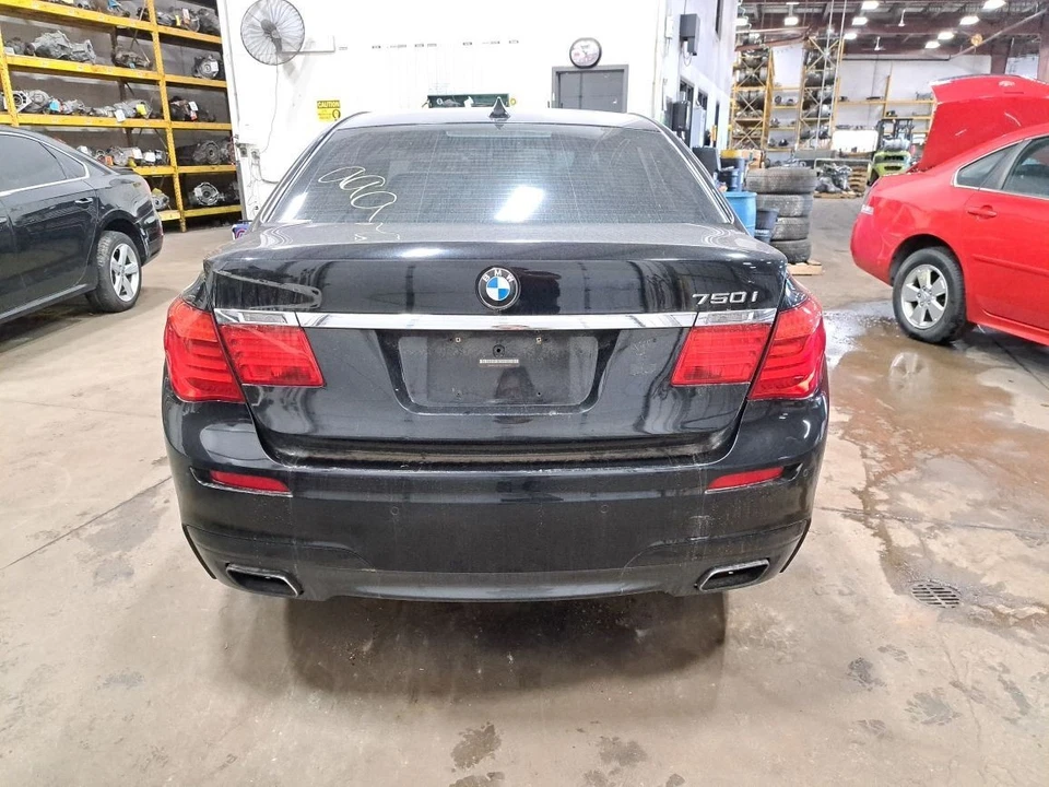 Puntal lado del conductor Lh 2012 750i Sku#4240437 Foto 4 de 4