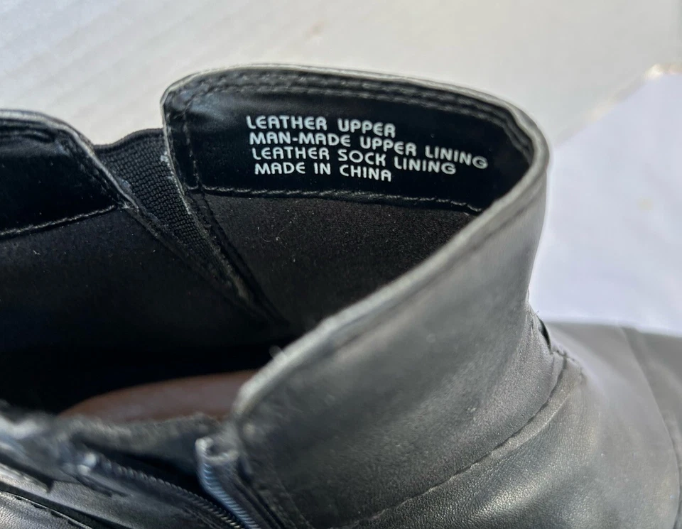 Earth Women's Atlas Boot Size 8D WIDE Black Leather Layer Bootie - Image 4 of 4