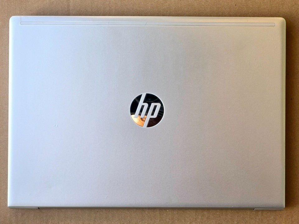 Laptop HP ProBook 450 G6 - I3-8145U, 16GB RAM, 256GB NVMe, Pantalla 15.6", Windows 11 Pro, Plateado