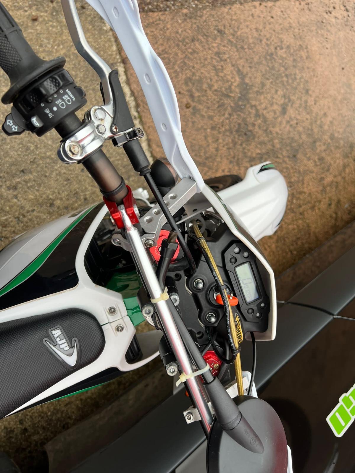 2015 AJP PR3 Ultra Passer 240cc Enduro Bike Green Lane OffRoad Long