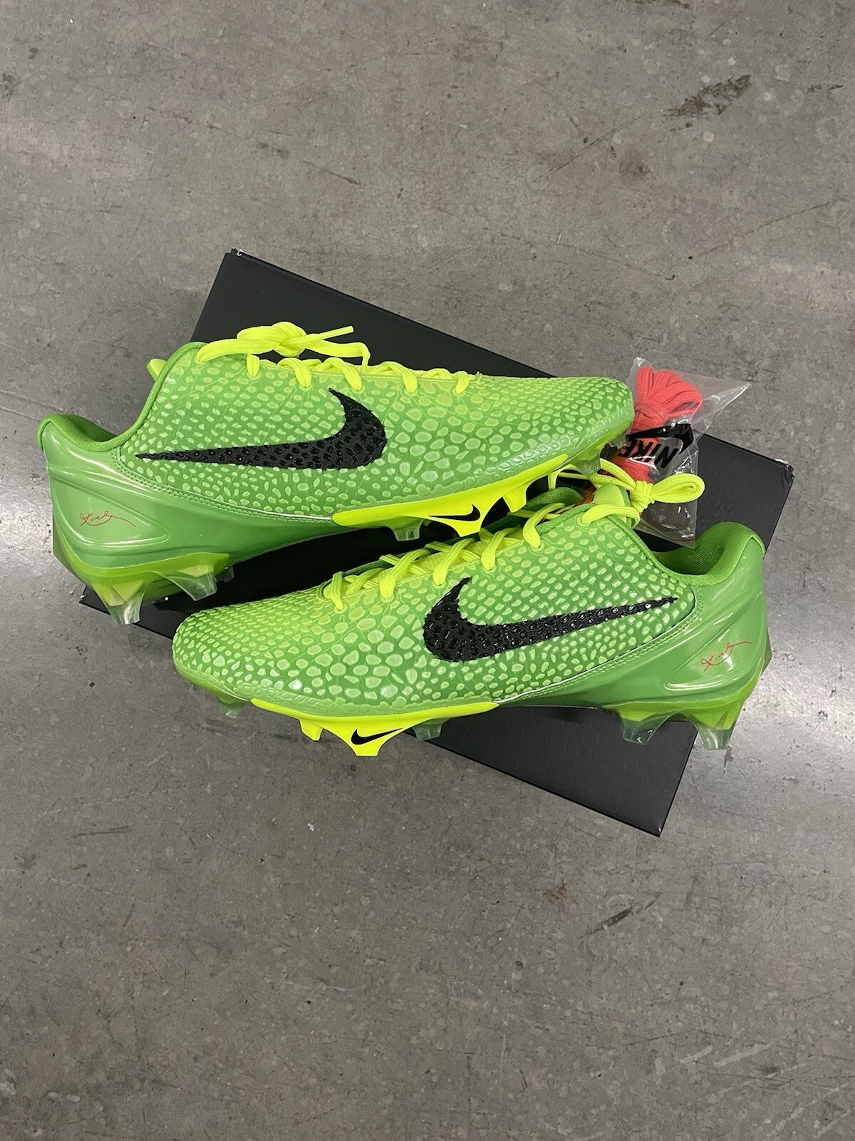 NEW Nike Vapor Edge Kobe 6 SE Grinch FQ7645-300 Size 14 Men’s