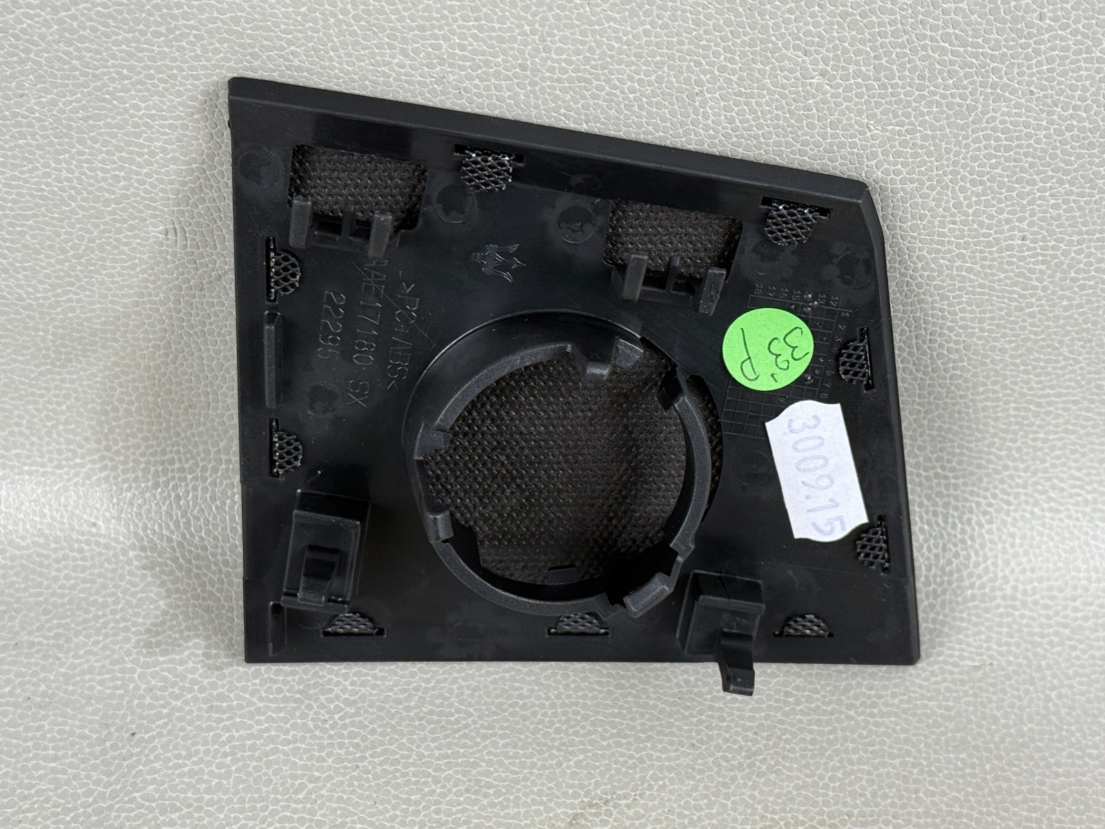 New! 2014-2020 Maserati Ghibli Dashboard Tweeter Speaker Cover OEM