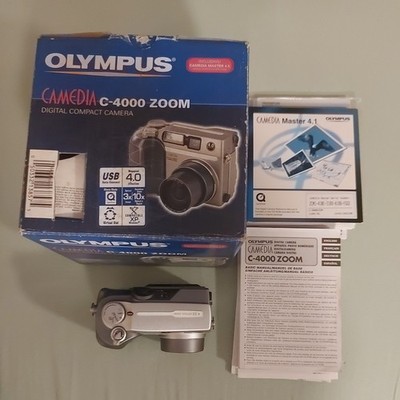 Olympus Camedia C-4000 Zoom 4MP Digital Camera mit Extras