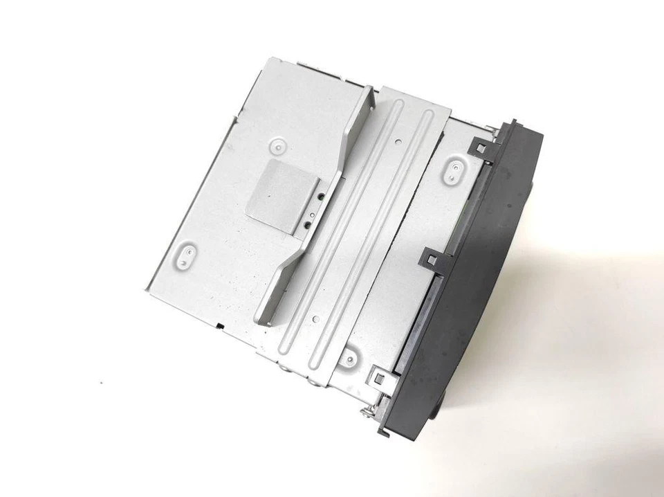 KIA CEE'D Hatchback ED Musik-Player mit GPS 961401H600 1.6 Benzin 2008 32950256 - Bild 3 von 4