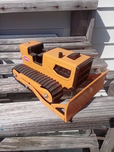 VINTAGE 1970s Pressed Steel TONKA T-6 Construction Bulldozer Orange.
