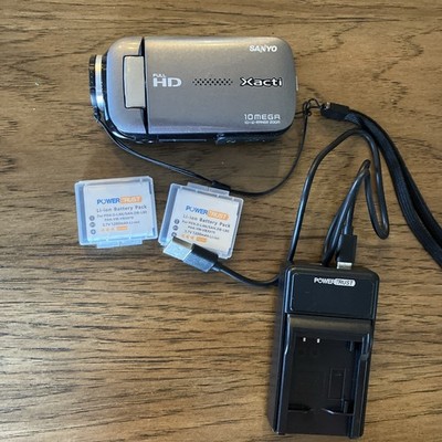 Sanyo Xacti mpeg-4 avc h.264 w/ 2 new Batteries & Charger